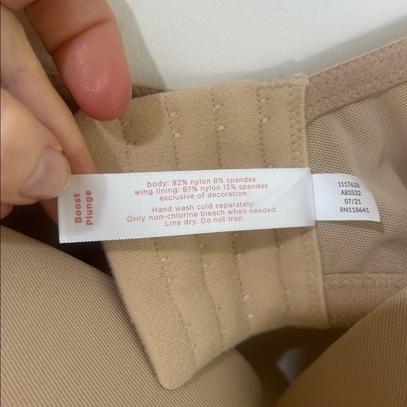 NWT CACIQUE Boost Plunge Bra Nude Size 42DDD - Picture 6 of 12